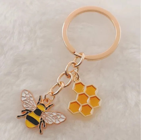 Wholesale Fashion Bee Pendant Keychain Beautiful Key Decoration Jewelry