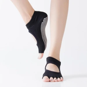 Wholesale OEM silicon high knee yoga anti slip Sport Sock