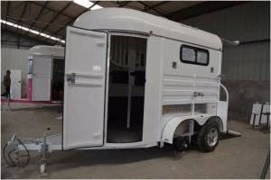 2 horse transport trailer with living quarters made in china