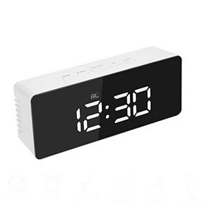 2018 Amazon Magic Fashion New Product Mult Function Hotel Home Tool USB Charging Desktop Digital Display Alarm Clock