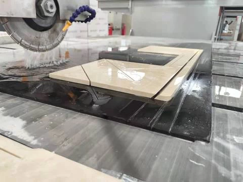 2021 new product 4 axis bridge cutting saw tile water jet cutting machine granite  marble 85 degree  flip stone cutter GQ-3220B