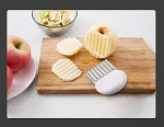 Amazon Hot Selling  Ergonomic Handle Safety Kitchen Gadgets Accessory Vegetable Crinkle Tool Chips Potato Cutter
