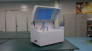 Auto Clinical Chemistry Analyzer Testing Equipment Mini Type