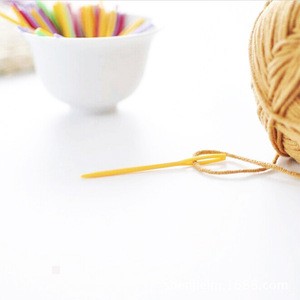 Charmkey colorful plastic knitting needle sewing needles for hand knitting yarn