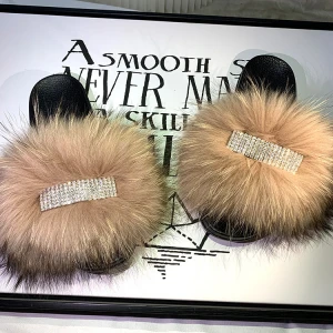 Custom Luxury Fox Fur Fuzzy Sandals Furry Soft Flat Sole Indoor Outdoor Real Raccoon Diamond Fur Slides Bling Slippers for Women