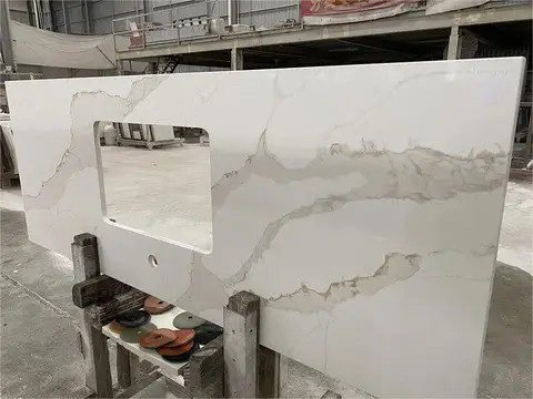 Factory price artificial quartz stone plate for background wall and kitchen, bathroom countertops (can be customized)