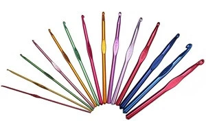 Handle needleworks factory wholesale colorful crochet hooks, aluminum needles