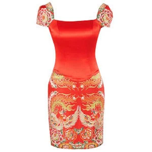 high quality pictures traditional chinese clothing in red color for Spring Festival wear