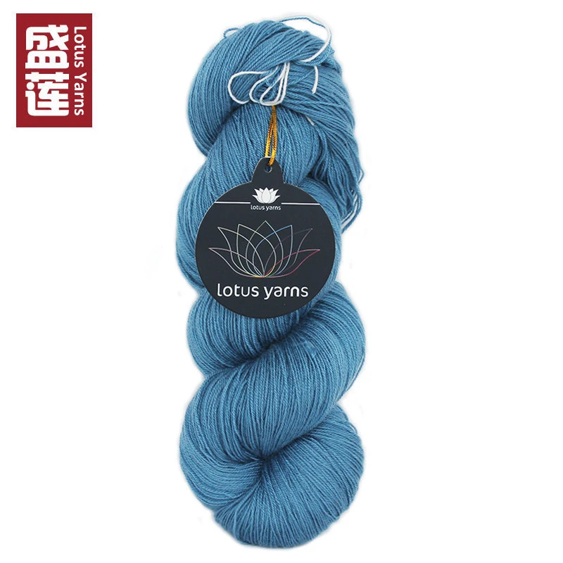 Lotus high quality cashmere blended fingering yarn/ wool blended knitting and crocheting fine yarn