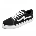 New Black white Striped Canvas Shoes Woman Breathable Skateboarding Students Sneakers Leisure Tenis Feminino Flat Shoes
