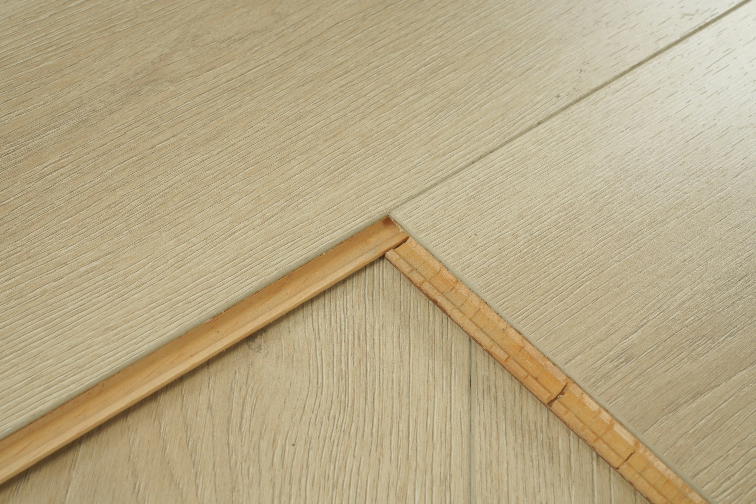 OEM Solid Hand Scraped Timer Multilayer Wide Plank Parquet Hardwood Oak Wood Engineered Flooring Prices