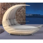 Synthetic plastic rattan woven crescent moon canopy sun bed outdoor garden moon boat shaped furniture