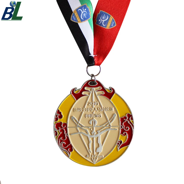 Wholesale customized hot selling metal sports engraving metal medal with lanyard