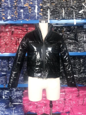 Wholesale winter wear faux fur leather short jacket bomber shiny bubble coats for women