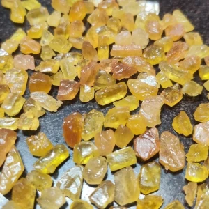 Natural Yellow Sapphire/ Rough Gemstones/ Untreated Sapphire/ Raw Gemstones Jewerly