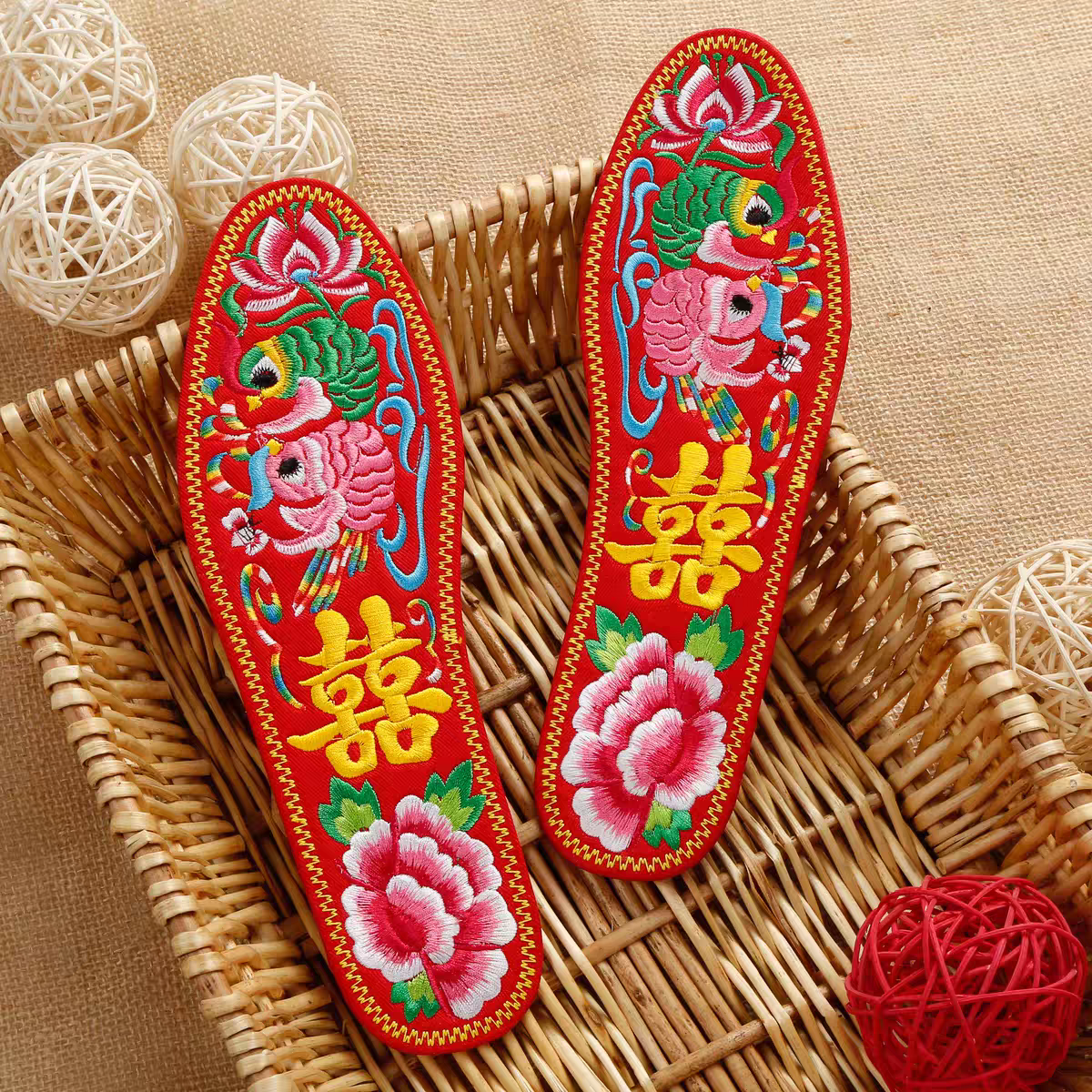 Buy Insole-hand Embroidered Handicrafts from Beijing Nuruo ...