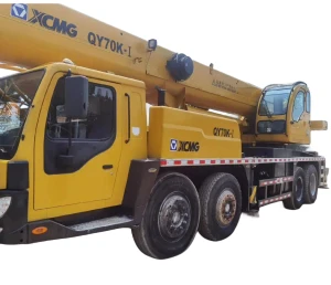 original China brand XCMG used 70ton xcmg crane good condition second hand cranes cheap for sale in Shanghai