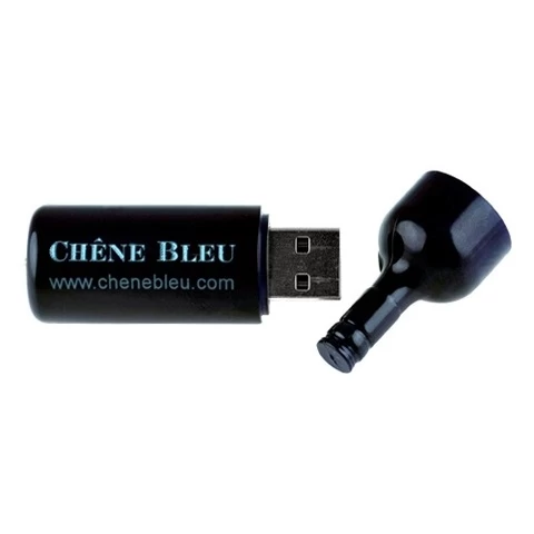 Bottle shaped plastic USB flash drive customized capacity USB flash disk
