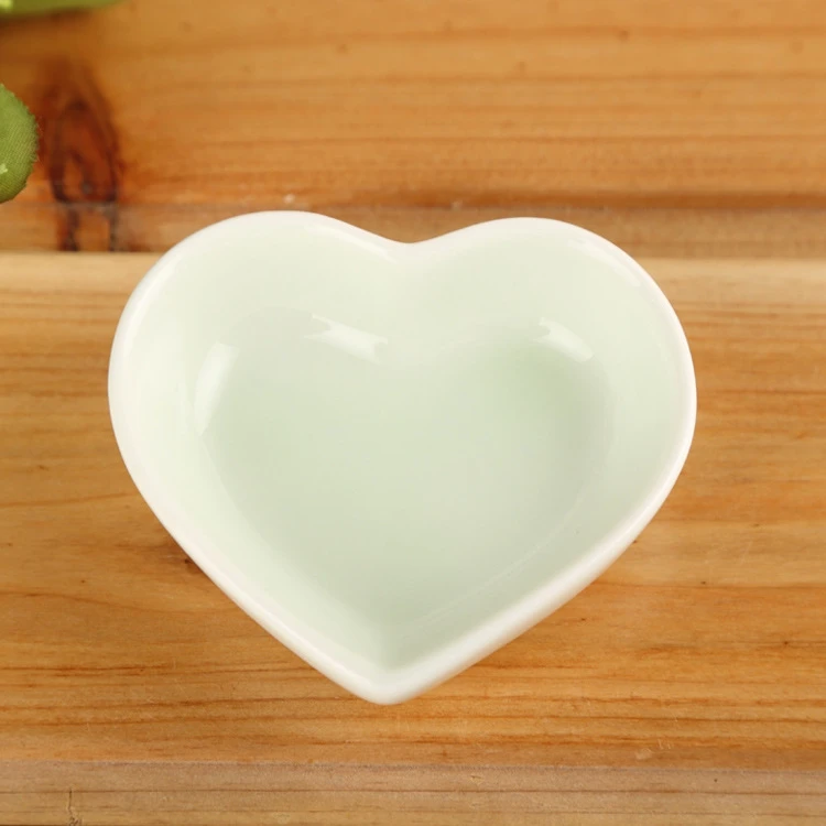 Ceramic Hot Pot Seasoning Dish Racks Ceramic Heart-Shaped Dish Kitchen Utensils Multi-Function Dishes
