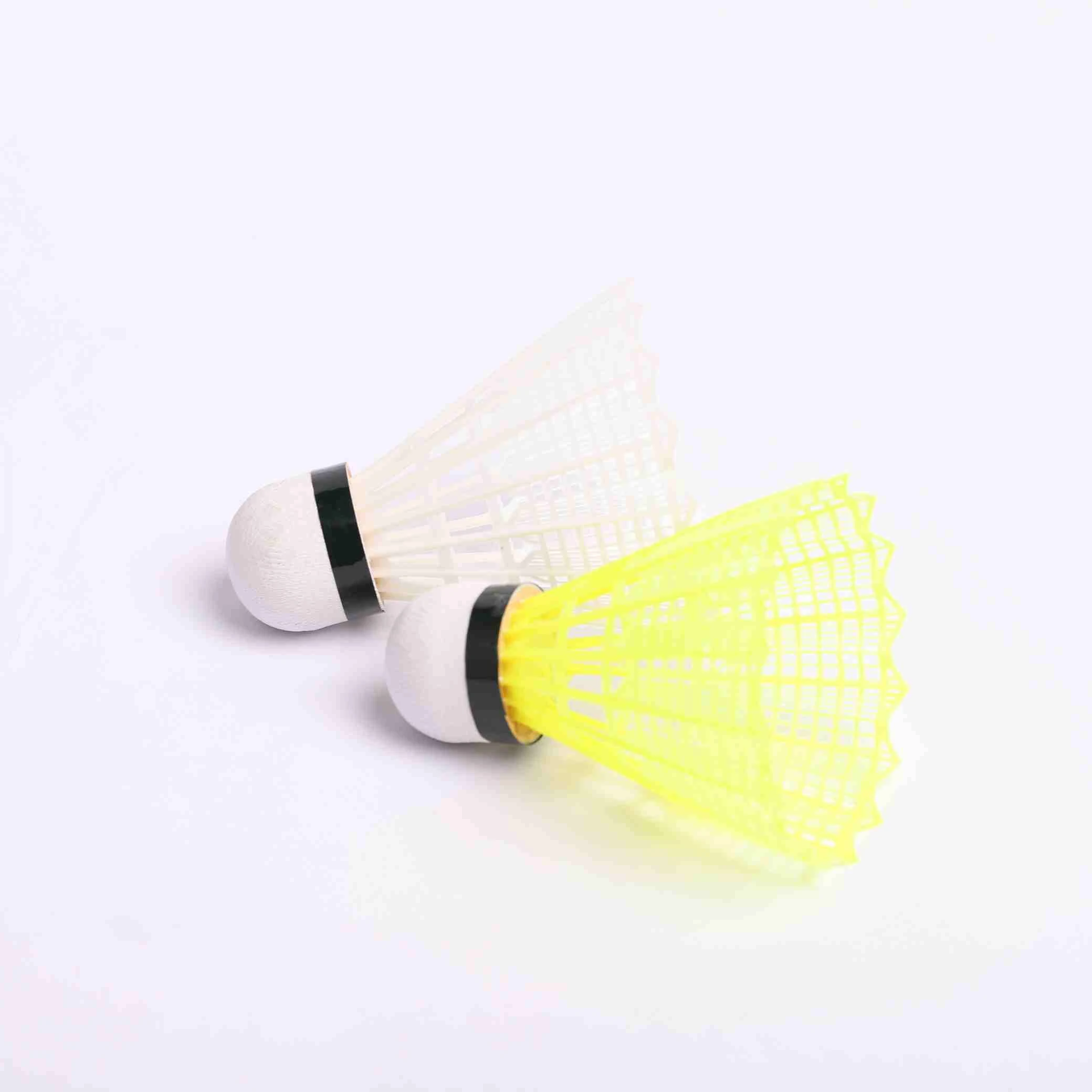 China Professional Manufacture Nylon Ball Feather Shuttlecock Badminton