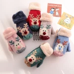 Christmas gloves Children's Fashion winter gloves windproof warm mittens outdoor student cartoon cute knitted mitten