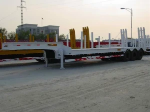 High Capacity 60Ton 70Ton 80Ton Three Axle Lowbed Semi-Trailer Chinese Factory Made Truck Trailers