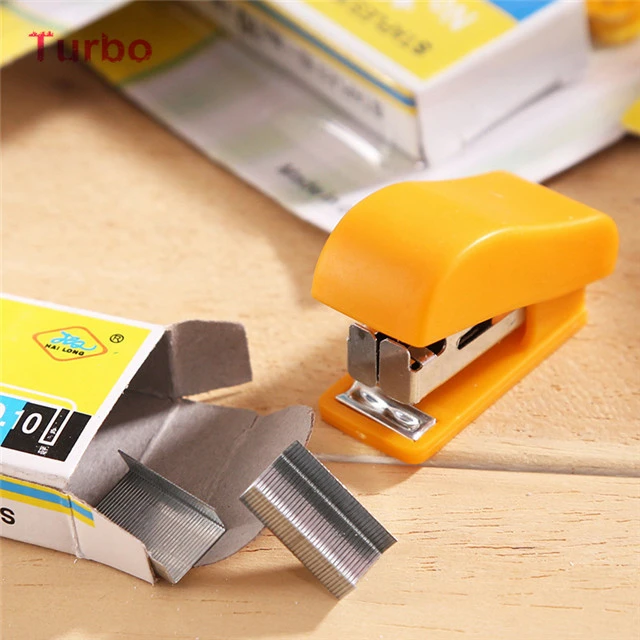 Korea Promotional giftsnew arrival office different colors mini size metal frame stapler sewing machine set stationery