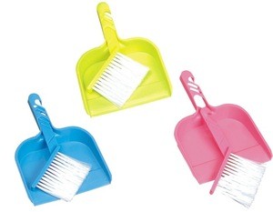 Multifunctional Colorful Lovely Mini Desktop Computer Keyboard Clean Sweep Dust To Dust Small Broom Brush Set With Dustpan Shove