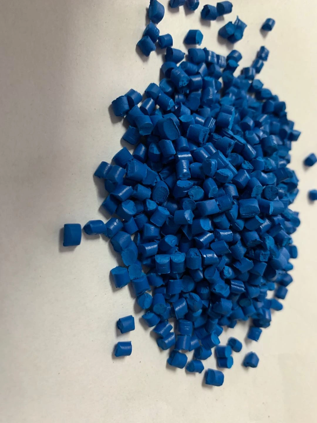 Plastic raw materials prices master batch high purity colorful pp pe blue color master batch