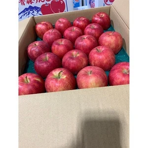 SunFuji slightly coarse high juice fresh red apples fuji apples