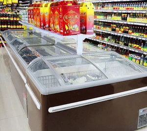 Supermarket  island congelatore freezer for display of frozen  meet