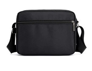 wholesale 2019 Vintage stylish nylon waterproof briefcase for men  elegant lightweight Business mini messenger bag
