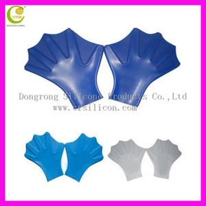 Wholesale factory hot selling 2 sizes silicone gloves swim palm,diving summer silicone swimming gloves,swimming equipment