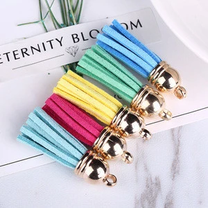 Wholesale Gifts and Crafts 3-4 mm Colorful Leather Suede Tassel Keychains Girls Key Chain