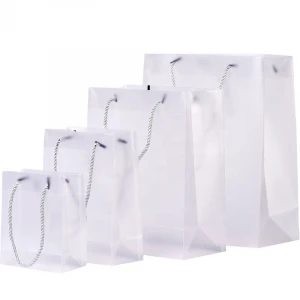 Buy Wholesale China Wholesale Retail Plastic Carry Bags Logo