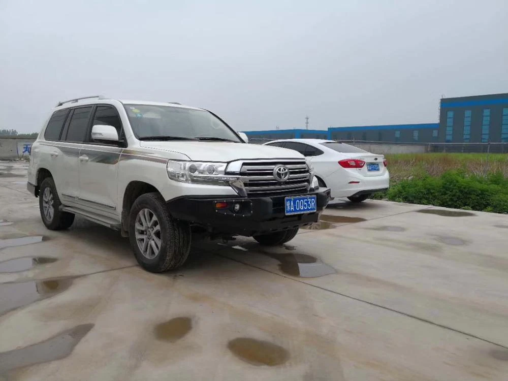 wholesalers 4x4 pickup accessories Steel Bull bar front bumper for land cruiser truck in Guangzhou
