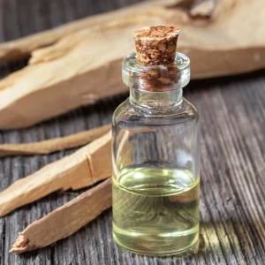 Factory Direct Pure Sandalwood Essential Oil for Perfume Wholesale Bulk Price