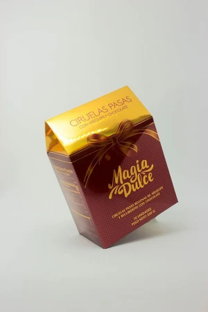 Chocolate covered prunes with milk caramel filling. Box x 10 units  (250 grams)