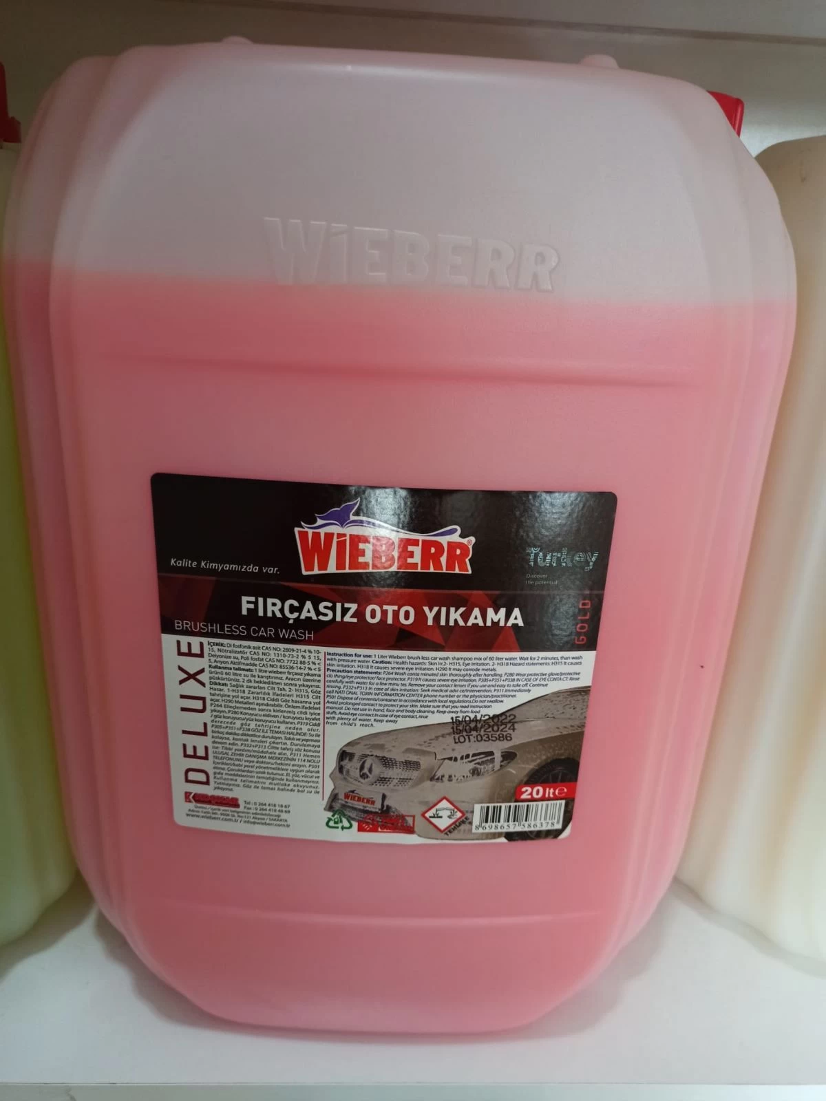 Buy Brushless Car Washing Liquid Gold from Inert Kimya Company