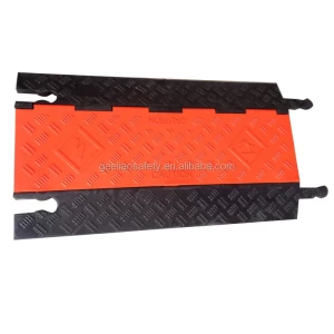 5 channel rubber cable ramp cover protector in speed bump