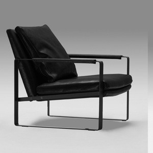 Black steel frame Leman Lounge chair