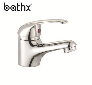 China single lever chrome-plated bathroom basin faucet