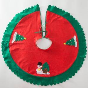 Factory direct sale Christmas party supplies festival scene decorations green edge red bottom Christmas tree skirt