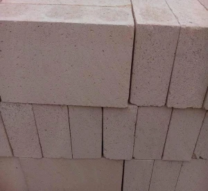 Heat storage light weight insulating fire clay brick for coke oven