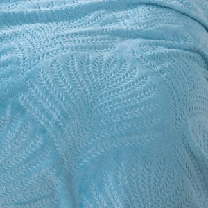 High quality soft and warm blankets Embossed fleece flannel blanket