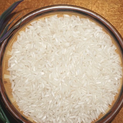 ***HOT HOT ** CHEAP PRICE GOOD QUALITY FOR IMPORTER LONG GRAIN WHITE RICE