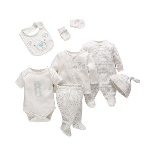 Wholesale new style infants 100% cotton knitted ux 7 piece set white baby clothing set, gift set