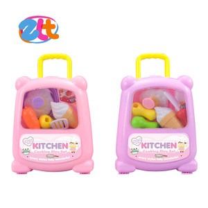 2018 New pretend play toy kitchen sets with suitcase packing