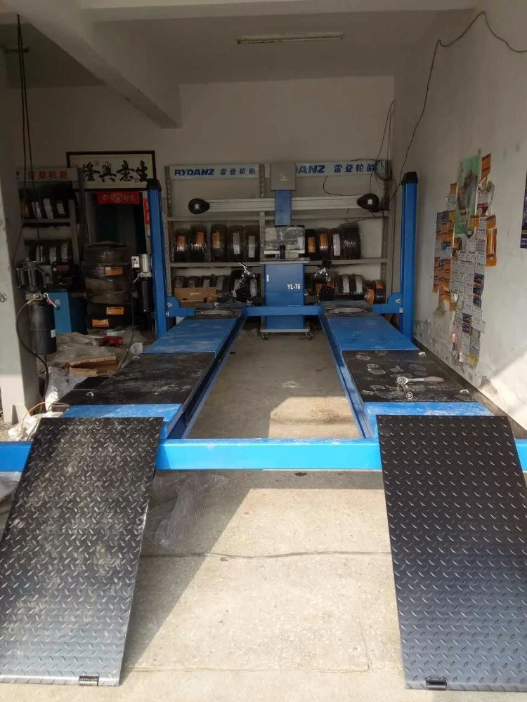4 post Hydraulic car lift elevators 4 columns matched with wheel alignment  car parking system