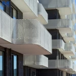 Ceiling expanded curtain wall gutter guards fine foil wire roll grille sheet galvanized metal aluminum grating alloy mesh
